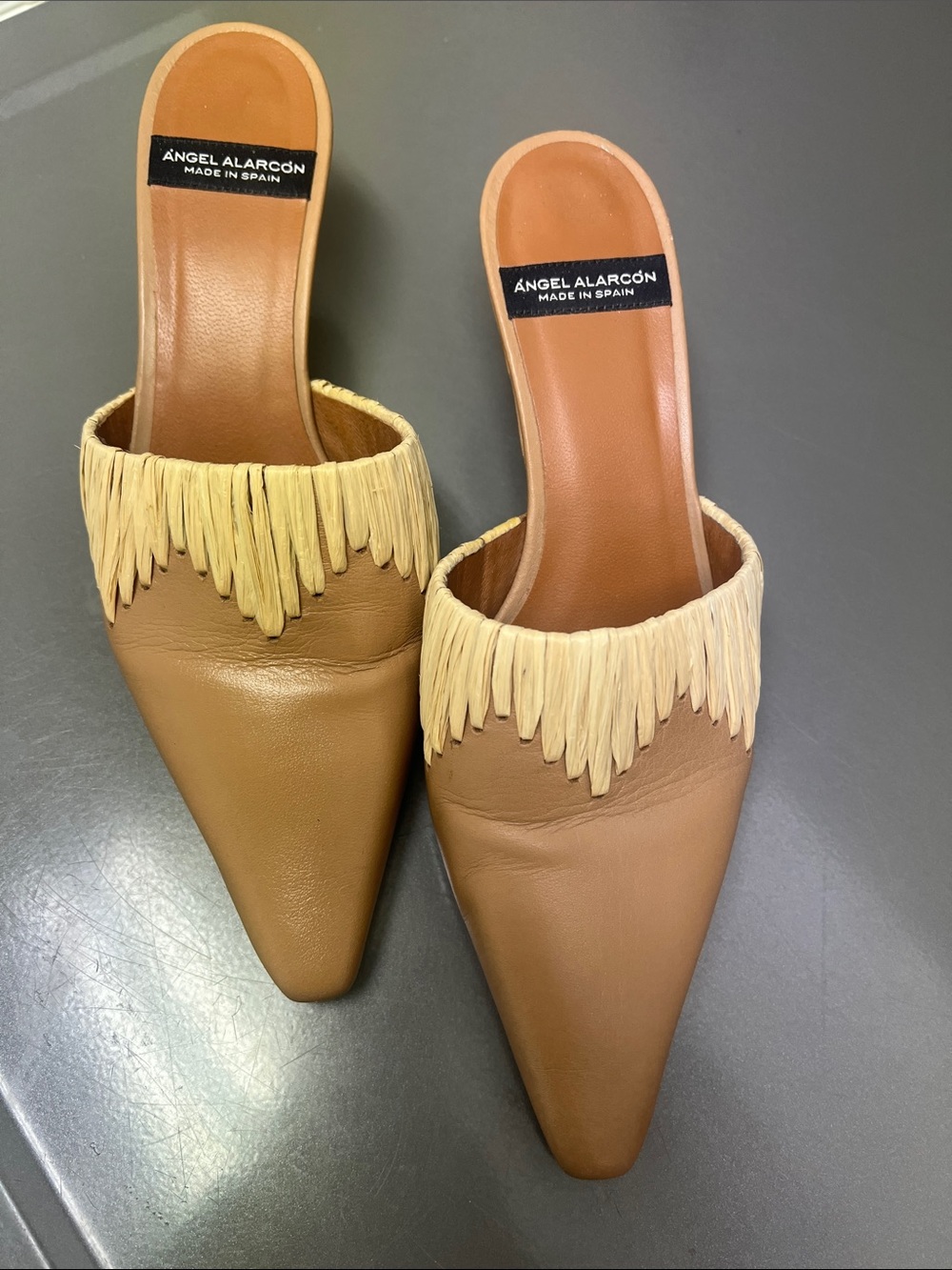 Ángel Alarcón Tan Leather Pointed Fringe Mules
